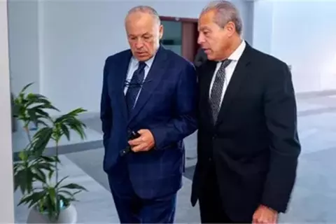 بعد إصابته بنزلة برد.. أبو ريدة يكلف الدرندلي بمرافقة بعثة منتخب مصر إلى بوركينا فاسو